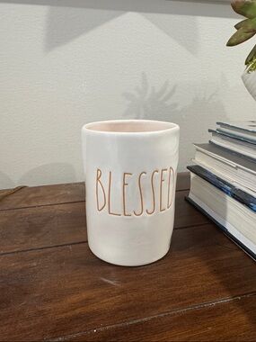 NWT RAE DUNN White Pumpkin Scented Candle